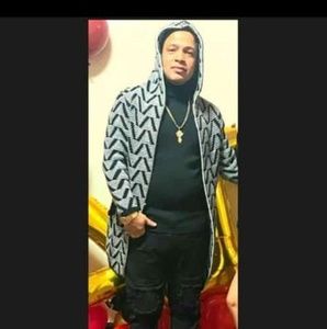 Meet your Posher, Tomas